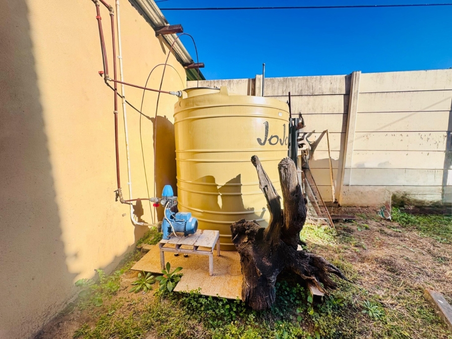 To Let 4 Bedroom Property for Rent in Bodorp North West